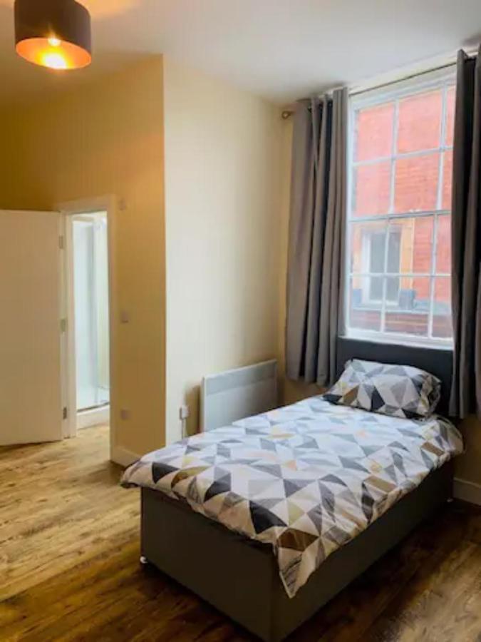 8 Fish Street, Budget City Centre Accomodation Leeds  Buitenkant foto